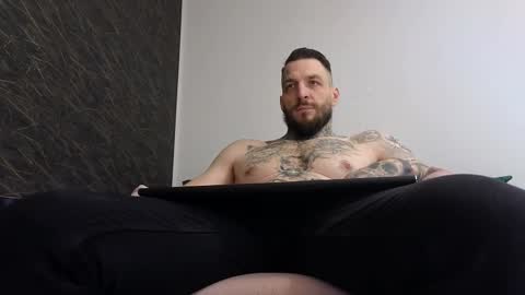 Snapshot of thebestmuscles chatting on March 2025 07:34:02 AM John online show from March 2025 07:34:02 AM