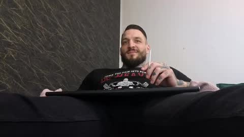 Snapshot of thebestmuscles chatting on March 2025 12:26:01 PM John online show from March 2025 12:26:01 PM