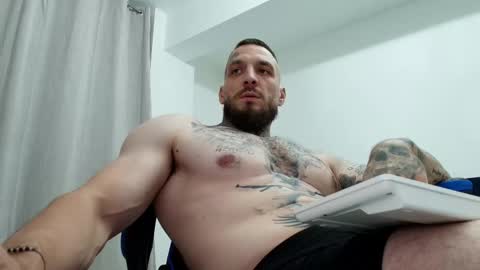 Snapshot of thebestmuscles chatting on September 2025 07:28:01 PM John online show from September 2025 07:28:01 PM