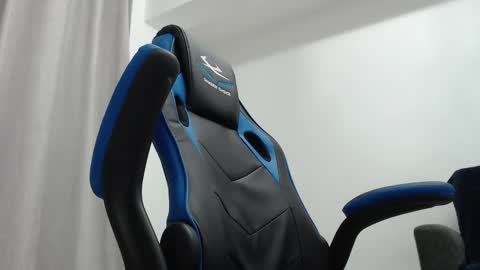 Snapshot of thebestmuscles chatting on September 2025 07:30:02 PM John online show from September 2025 07:30:02 PM