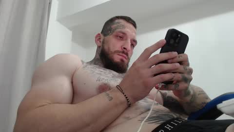 Snapshot of thebestmuscles chatting on October 2025 07:00:01 PM John online show from October 2025 07:00:01 PM