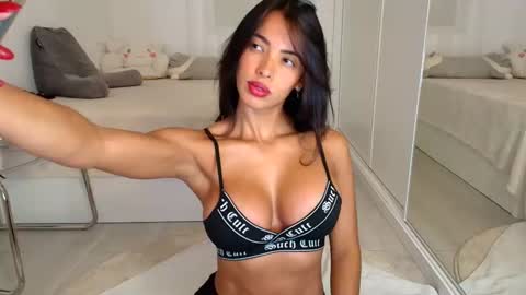 Snapshot of thebluelagoon30 chatting on October 2025 02:34:01 AM valeria online show from October 2025 02:34:01 AM