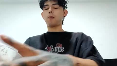 thebluesky_18 online show from October 2025 03:57:02 PM