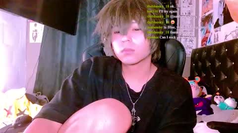 Snapshot of thebluesky_18 chatting on June 2026 10:36:02 AM thebluesky_18 online show from June 2026 10:36:02 AM