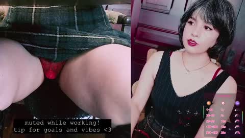 Snapshot of thecamwoman chatting on April 2026 06:38:02 PM Joan online show from April 2026 06:38:02 PM