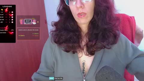 Snapshot of thecherry_paulette chatting on February 2025 02:39:01 AM Paulette online show from February 2025 02:39:01 AM
