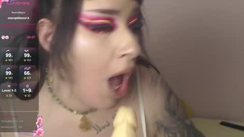  Sarah 2100 -- 400 UTC online show from December 2024 04:43:02 AM