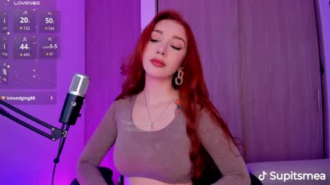 Snapshot of thecosmicgirl chatting on March 2026 12:10:02 PM Alicia Alikath online show from March 2026 12:10:02 PM