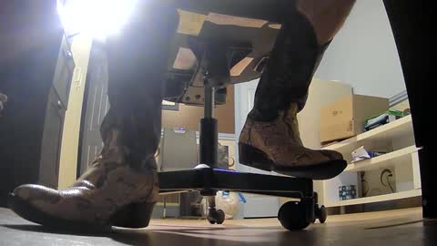 Snapshot of thecowboy_74 chatting on September 2025 02:33:01 AM thecowboy_74 online show from September 2025 02:33:01 AM