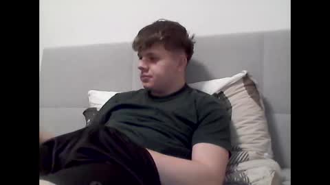 Snapshot of thecuteguy144949 chatting on January 2025 04:33:02 PM thecuteguy144949 online show from January 2025 04:33:02 PM