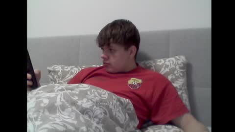 Snapshot of thecuteguy144949 chatting on February 2025 06:44:01 PM thecuteguy144949 online show from February 2025 06:44:01 PM