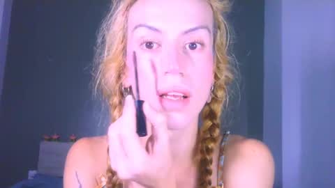 Yolanda online show from April 2026 12:02:02 AM