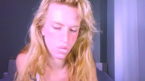Snapshot of thedollxxxperience chatting on June 2026 01:50:02 AM Yolanda online show from June 2026 01:50:02 AM