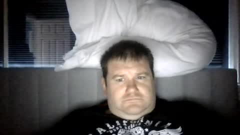 Snapshot of thedude20x chatting on August 2026 04:32:01 PM thedude20x online show from August 2026 04:32:01 PM