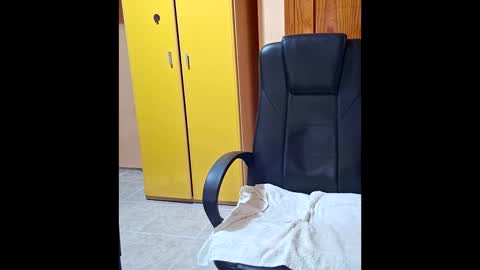 Snapshot of theebigbooss chatting on November 2025 10:46:01 PM theebigbooss online show from November 2025 10:46:01 PM