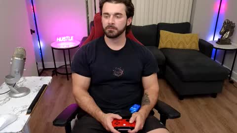 Snapshot of theeestallion33 chatting on October 2025 11:23:01 PM The Stallion online show from October 2025 11:23:01 PM