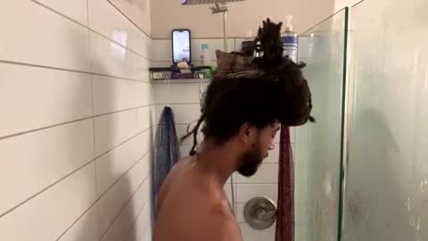 king capo thee online show from November 2025 02:25:01 AM