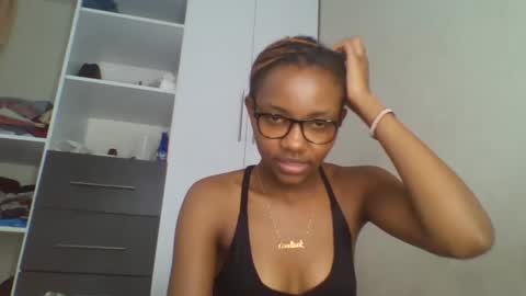 Snapshot of theequinn chatting on March 2025 09:04:02 PM theequinn online show from March 2025 09:04:02 PM