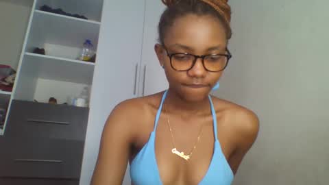 Snapshot of theequinn chatting on March 2025 05:45:01 PM theequinn online show from March 2025 05:45:01 PM