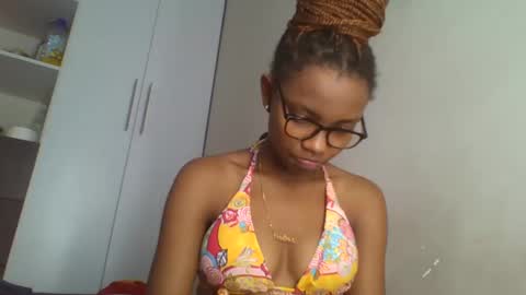 Snapshot of theequinn chatting on March 2025 05:22:01 PM theequinn online show from March 2025 05:22:01 PM