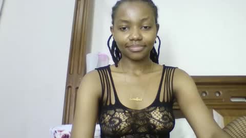 Snapshot of theequinn chatting on October 2025 09:32:01 AM theequinn online show from October 2025 09:32:01 AM