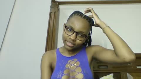 Snapshot of theequinn chatting on November 2025 07:23:01 PM theequinn online show from November 2025 07:23:01 PM