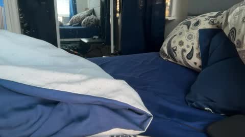 Snapshot of theeshooterr chatting on December 2024 06:09:01 PM theeshooterr online show from December 2024 06:09:01 PM