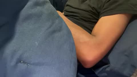 Snapshot of theeshooterr chatting on December 2024 07:18:01 AM theeshooterr online show from December 2024 07:18:01 AM