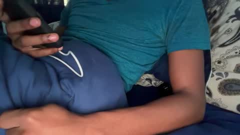 Snapshot of theeshooterr chatting on December 2024 02:31:02 PM theeshooterr online show from December 2024 02:31:02 PM