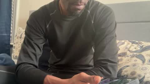 Snapshot of theeshooterr chatting on January 2025 01:21:02 PM theeshooterr online show from January 2025 01:21:02 PM