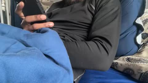 Snapshot of theeshooterr chatting on January 2025 05:20:01 PM theeshooterr online show from January 2025 05:20:01 PM