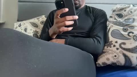 Snapshot of theeshooterr chatting on February 2025 04:50:01 PM theeshooterr online show from February 2025 04:50:01 PM