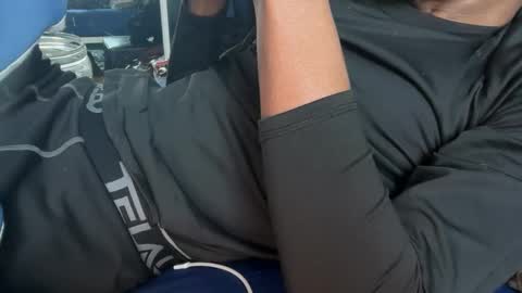 Snapshot of theeshooterr chatting on February 2025 09:04:02 PM theeshooterr online show from February 2025 09:04:02 PM