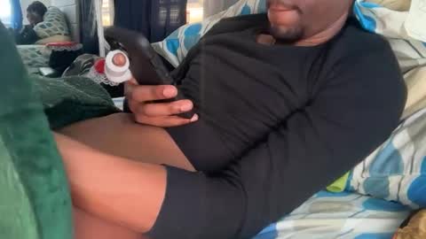 Snapshot of theeshooterr chatting on February 2025 04:31:01 PM theeshooterr online show from February 2025 04:31:01 PM