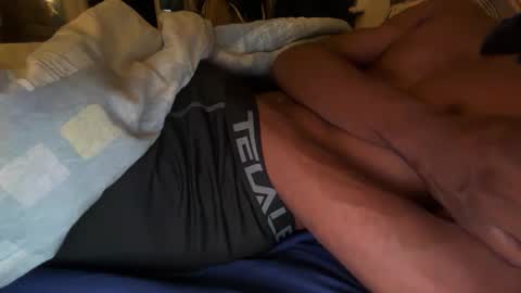 Snapshot of theeshooterr chatting on September 2025 09:53:02 AM theeshooterr online show from September 2025 09:53:02 AM