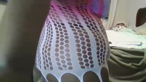 TheeTashelly online show from December 2025 03:45:02 AM