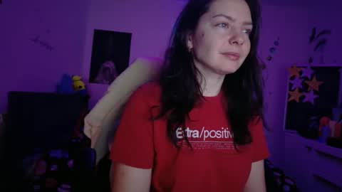 Snapshot of thefarmergirl chatting on February 2026 05:04:01 AM TheFarmergirl online show from February 2026 05:04:01 AM