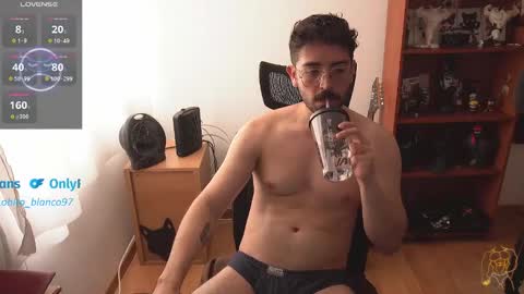 Snapshot of thefckingwolf chatting on February 2026 04:34:02 PM Wolf Independent model online show from February 2026 04:34:02 PM