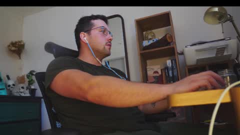 Snapshot of thefrenchie_1 chatting on November 2025 11:40:02 AM thefrenchie_1 online show from November 2025 11:40:02 AM