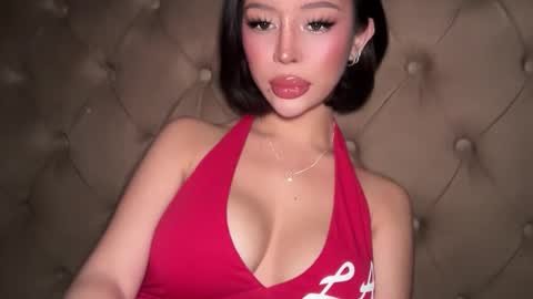 Elle  dont forget to folloW me and thumbs up online show from March 2026 04:16:01 AM