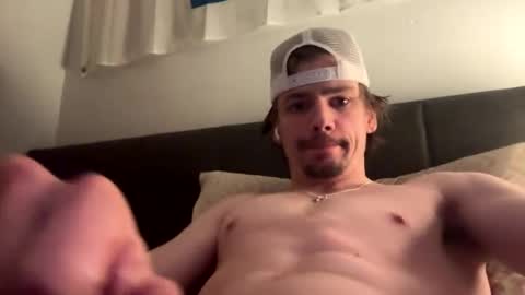 Snapshot of theguyyyy69 chatting on May 2026 07:57:01 AM Bigguy69 online show from May 2026 07:57:01 AM
