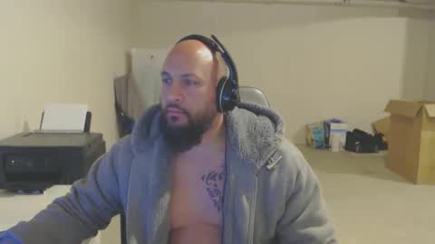 thehawaiian93 online show from April 2026 05:52:01 AM