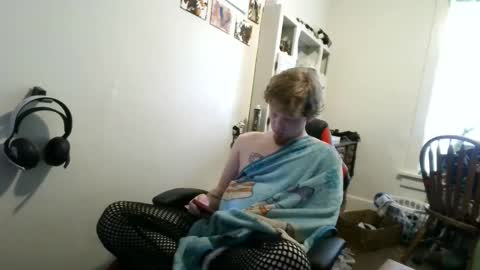 fuzzyfox online show from February 2026 05:43:01 PM