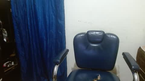 Snapshot of thehousedog chatting on March 2026 01:16:02 PM thehousedog online show from March 2026 01:16:02 PM