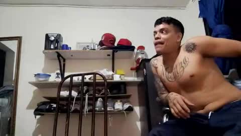 Snapshot of thehousedog chatting on March 2026 03:34:01 AM thehousedog online show from March 2026 03:34:01 AM