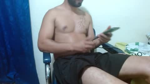 Snapshot of thehousedog chatting on April 2026 02:53:02 AM thehousedog online show from April 2026 02:53:02 AM