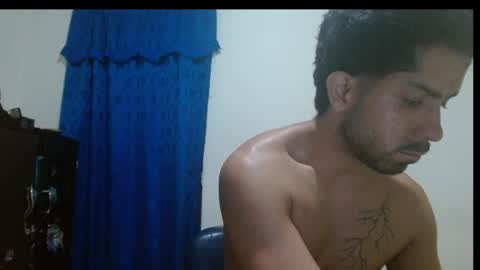 Snapshot of thehousedog chatting on April 2026 01:16:02 PM thehousedog online show from April 2026 01:16:02 PM