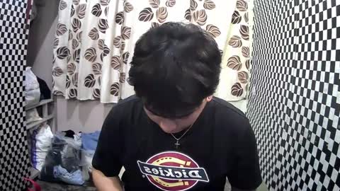 Snapshot of thehugecomeback chatting on January 2025 07:26:02 PM Xerxis online show from January 2025 07:26:02 PM