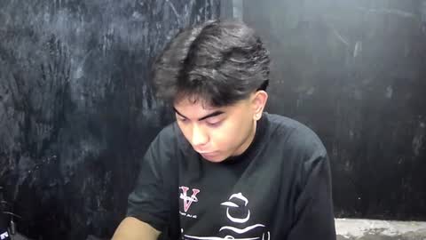 Snapshot of thehugecomeback chatting on March 2025 10:16:02 AM Xerxis online show from March 2025 10:16:02 AM