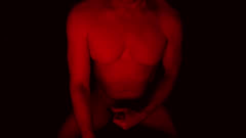 Snapshot of thehungmantis chatting on October 2025 02:42:01 AM thehungmantis online show from October 2025 02:42:01 AM